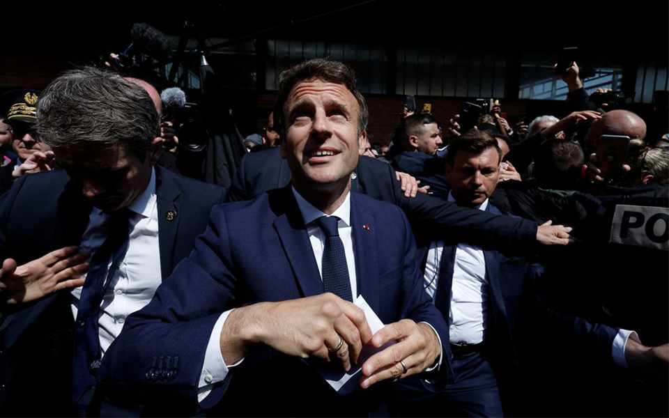Macron enfrenta hoje ‘geringonça’ francesa em eleições legislativas
